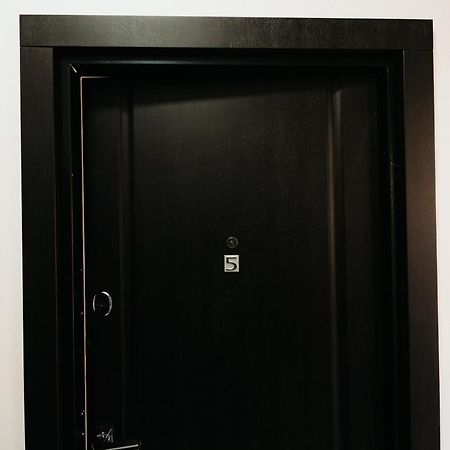 Cozy Aparthotel - Central City Szucsáva Kültér fotó