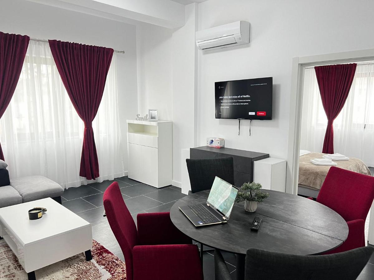 Cozy Aparthotel - Central City Szucsáva Kültér fotó