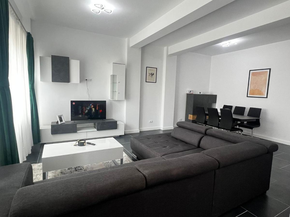Cozy Aparthotel - Central City Szucsáva Kültér fotó