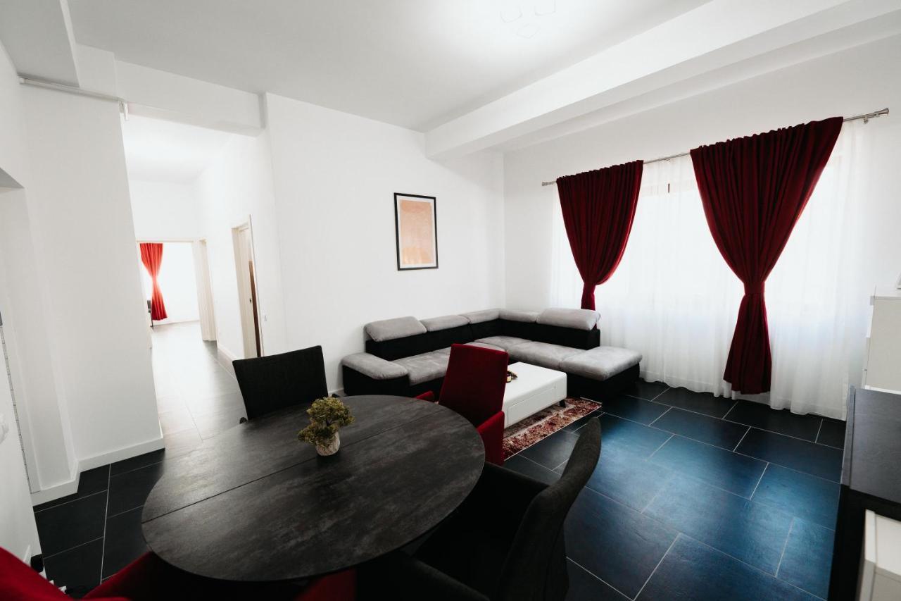 Cozy Aparthotel - Central City Szucsáva Kültér fotó