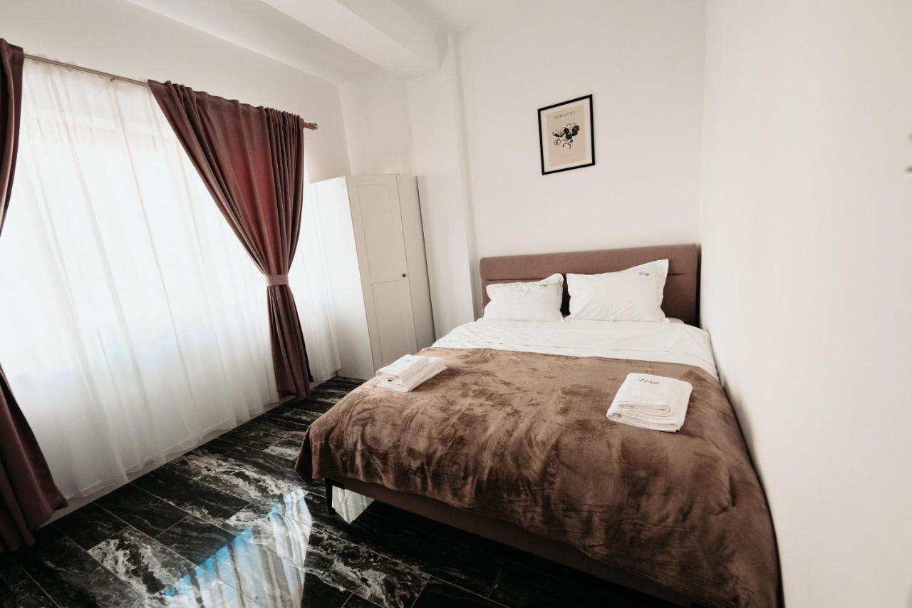 Cozy Aparthotel - Central City Szucsáva Kültér fotó