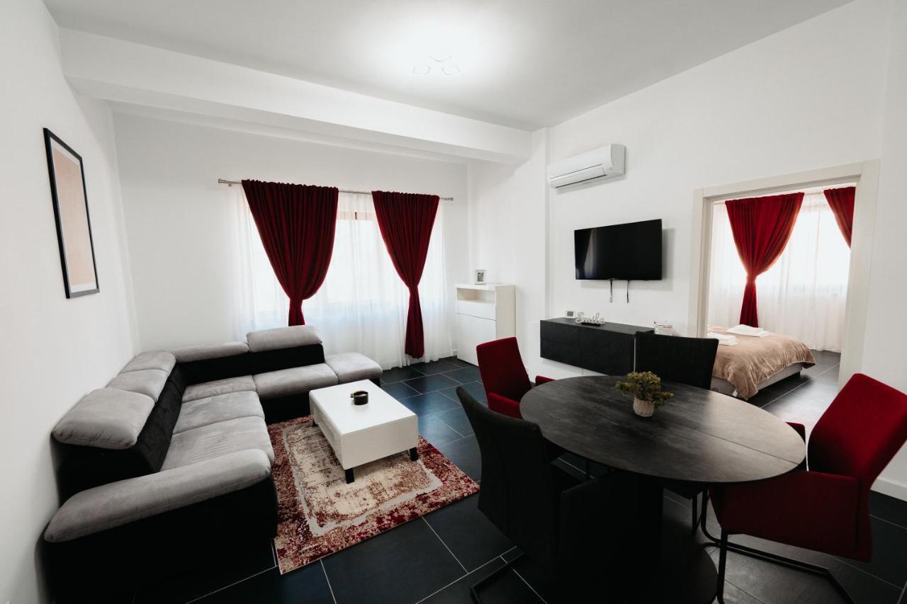 Cozy Aparthotel - Central City Szucsáva Kültér fotó