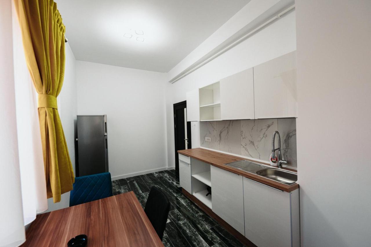 Cozy Aparthotel - Central City Szucsáva Kültér fotó