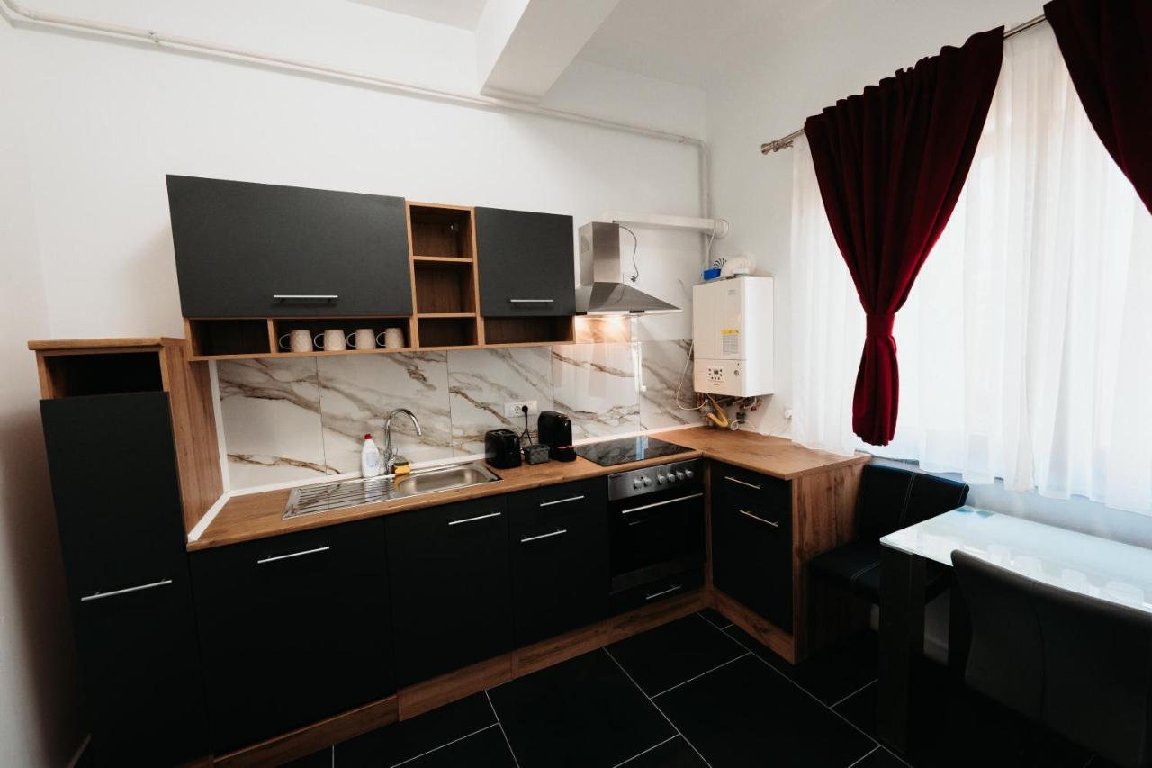 Cozy Aparthotel - Central City Szucsáva Kültér fotó
