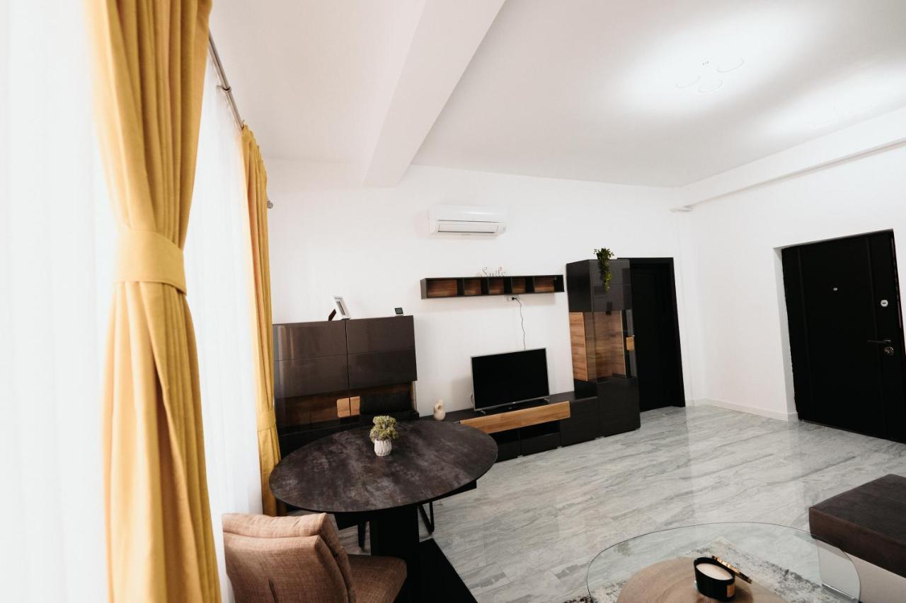 Cozy Aparthotel - Central City Szucsáva Kültér fotó