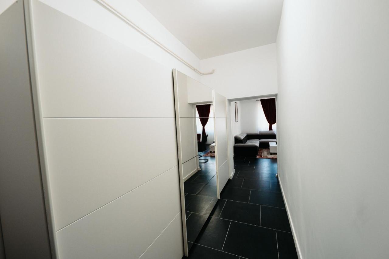 Cozy Aparthotel - Central City Szucsáva Kültér fotó