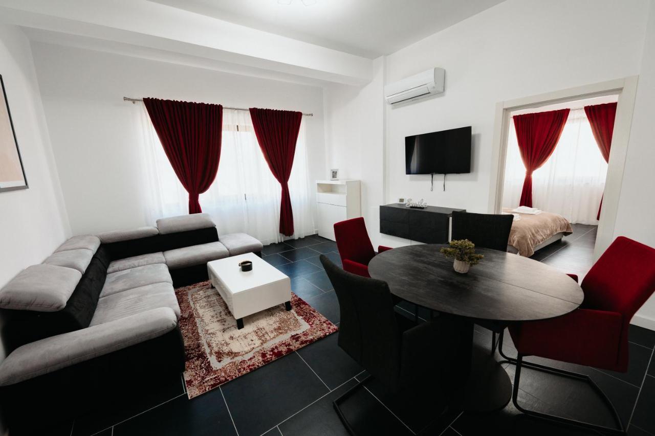 Cozy Aparthotel - Central City Szucsáva Kültér fotó