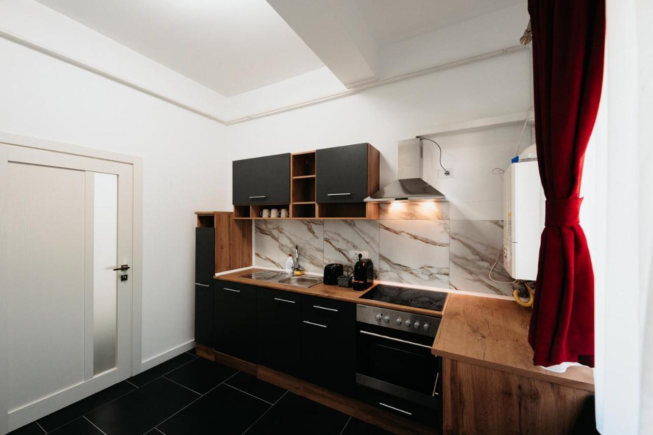 Cozy Aparthotel - Central City Szucsáva Kültér fotó