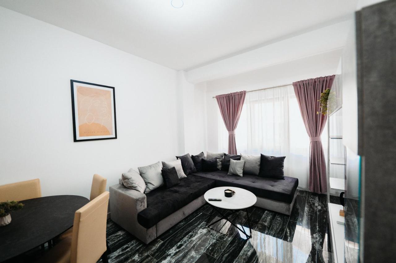 Cozy Aparthotel - Central City Szucsáva Kültér fotó