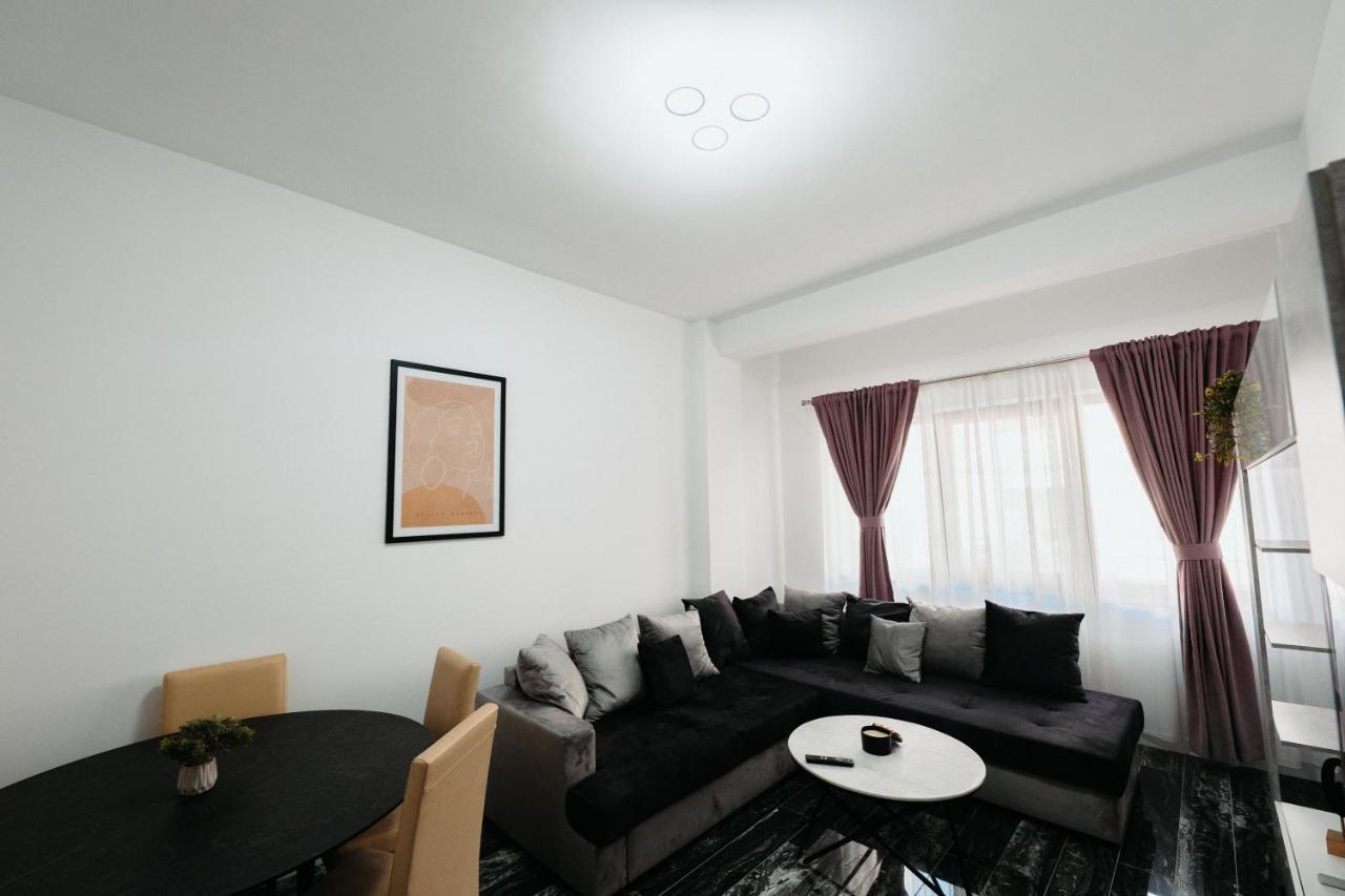 Cozy Aparthotel - Central City Szucsáva Kültér fotó