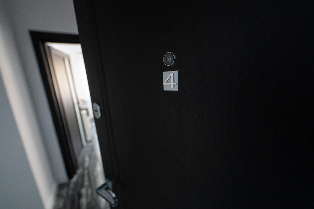 Cozy Aparthotel - Central City Szucsáva Kültér fotó